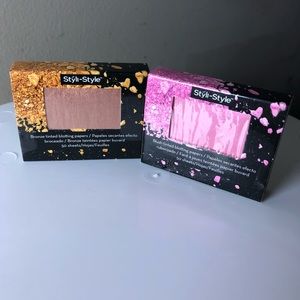 "3 FOR $20!" Set of two blotting sheets